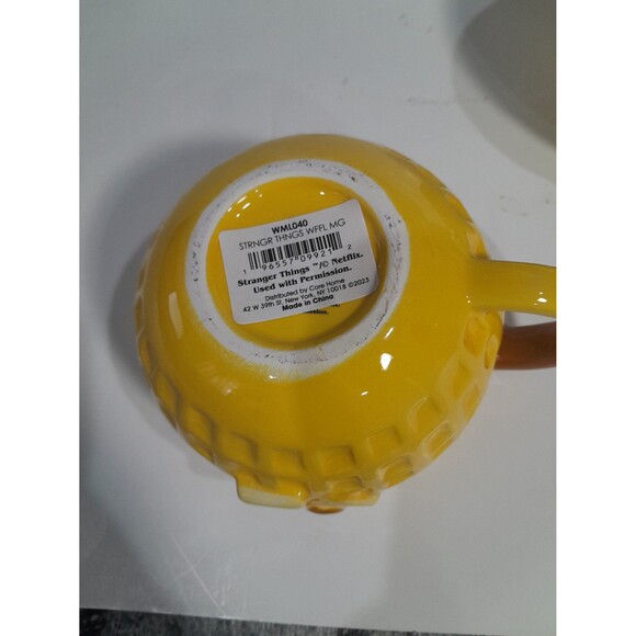 Stranger Things Waffle Mugs - Picture 6 of 7